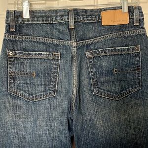 Calvin Klein Men’s Easy Fit Relaxed Straight Jeans